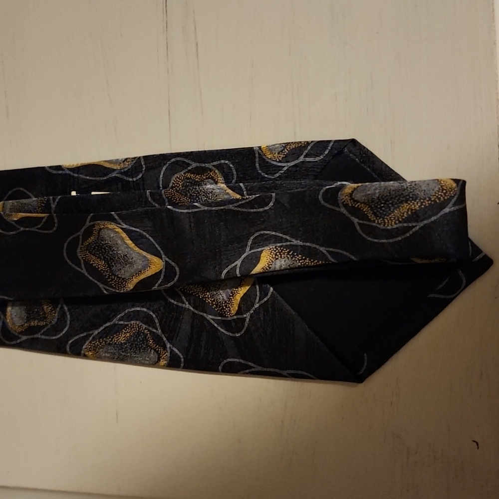 Bachrach Tie - Picture 3 of 5